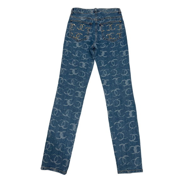 Chanel 23B Runway Light Blue Denim White CC Printed Logo Sequin Skinny Jeans 38 - Picture 14 of 16